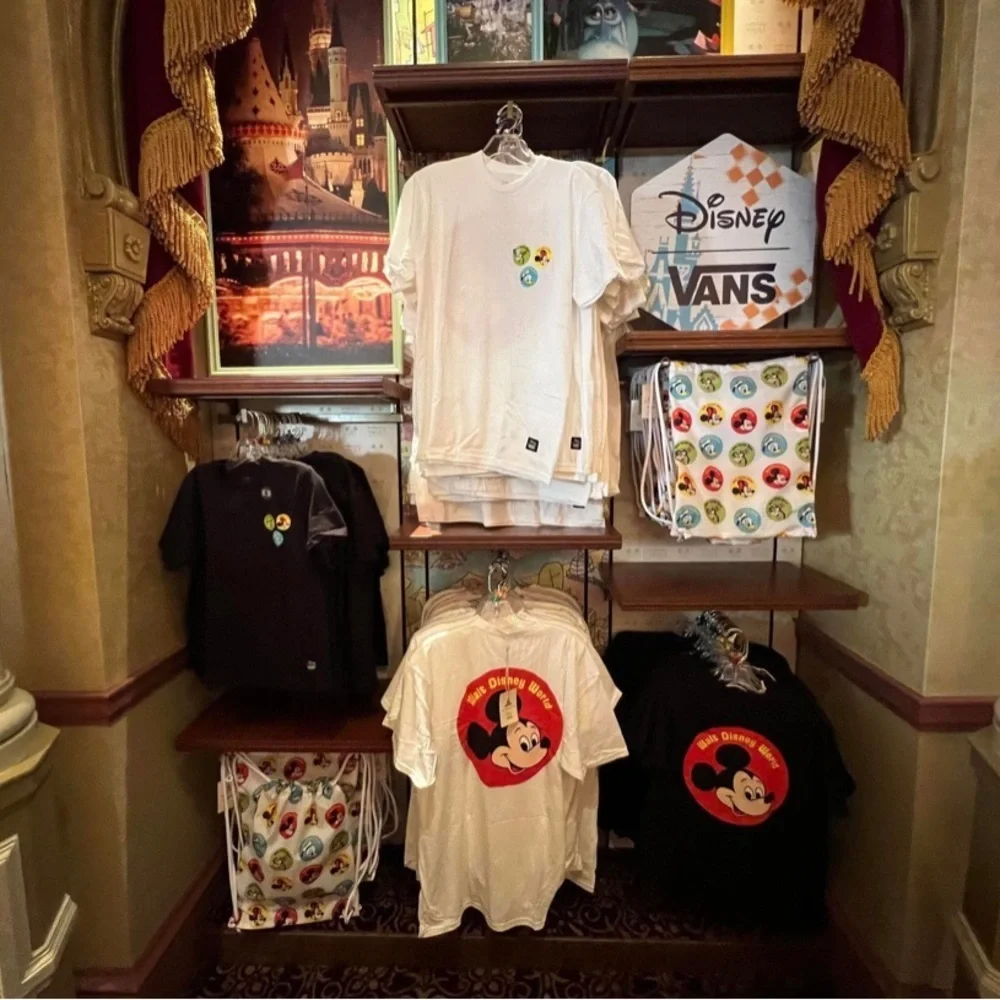 NWT Disney sling bag by Vans